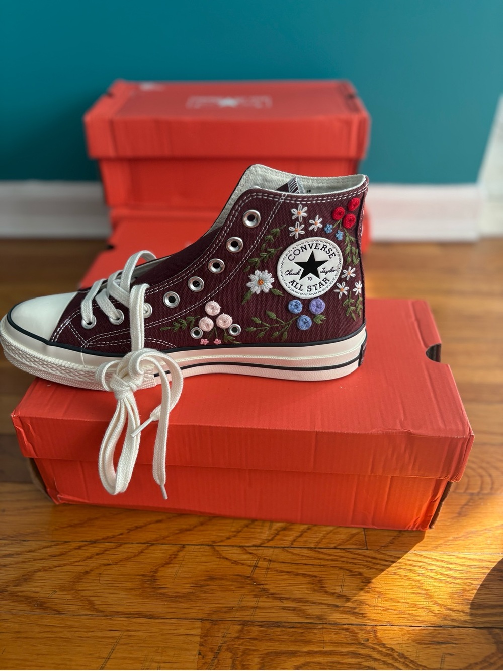 Converse Maroon High-Top Sneakers with Multicolor Floral Embroidery - Picture 2 of 4